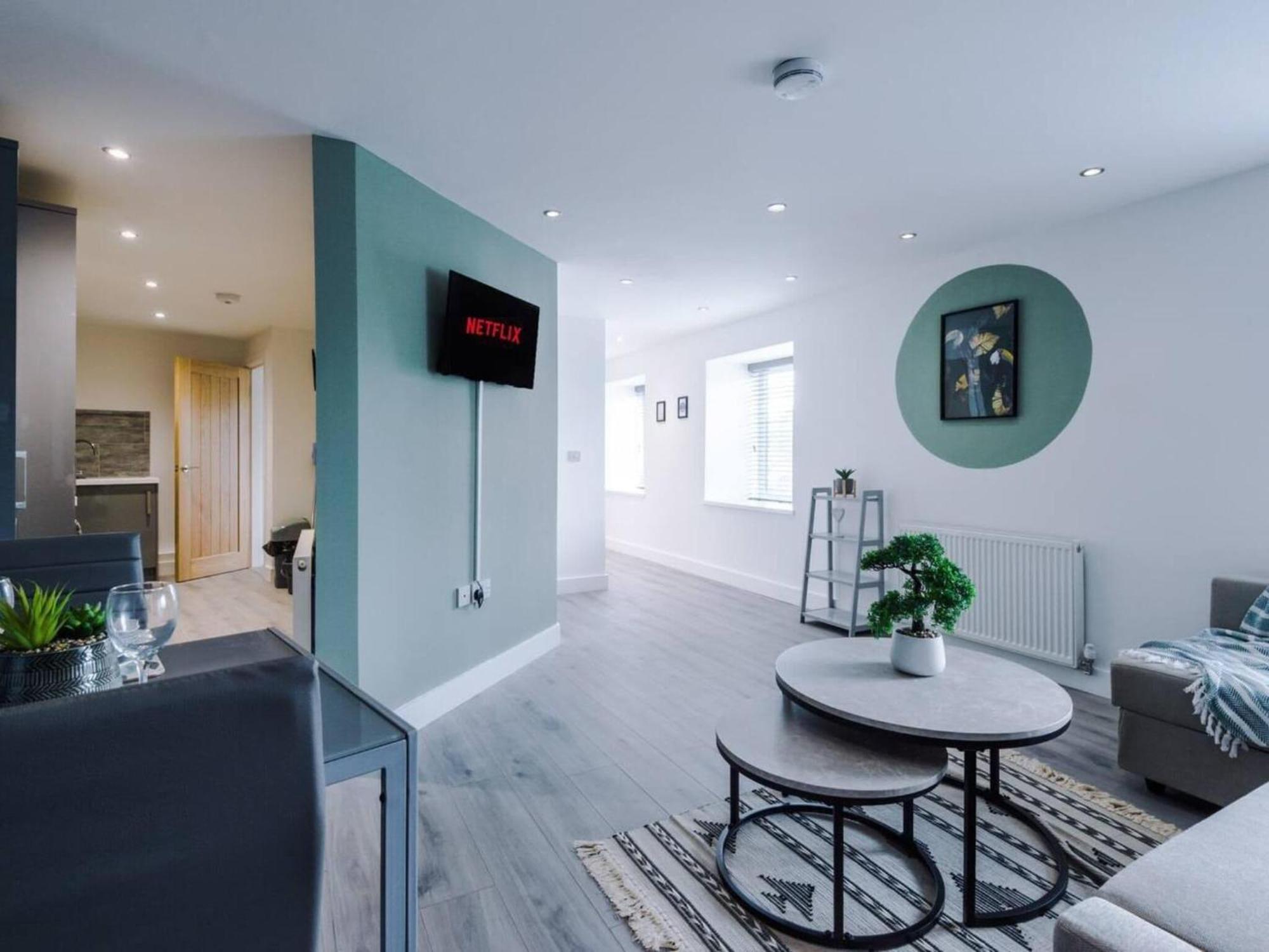 The Ecclesian Deluxe Apartments Near Trafford Centre Eccles Train Station 맨체스터 외부 사진