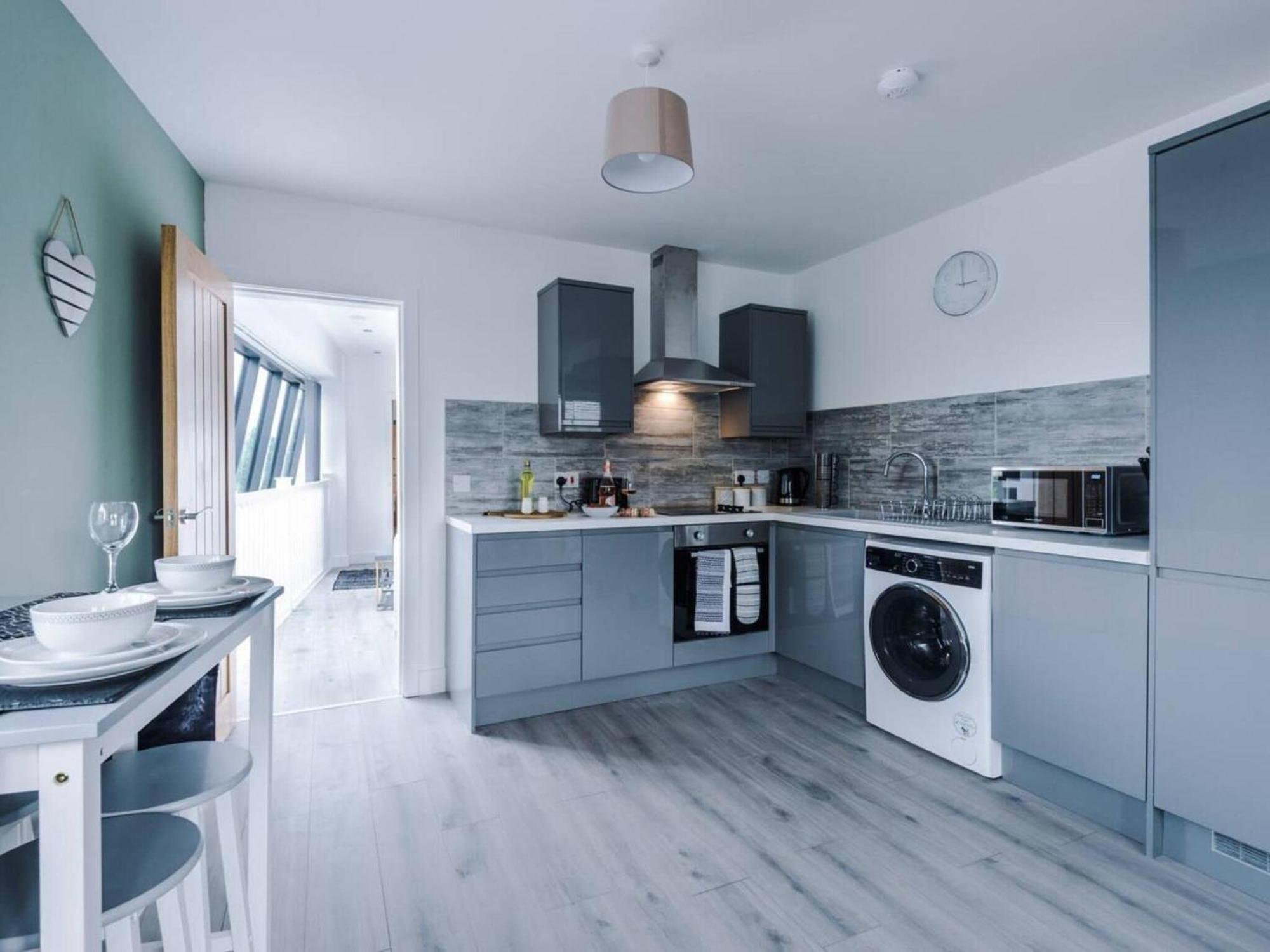 The Ecclesian Deluxe Apartments Near Trafford Centre Eccles Train Station 맨체스터 외부 사진