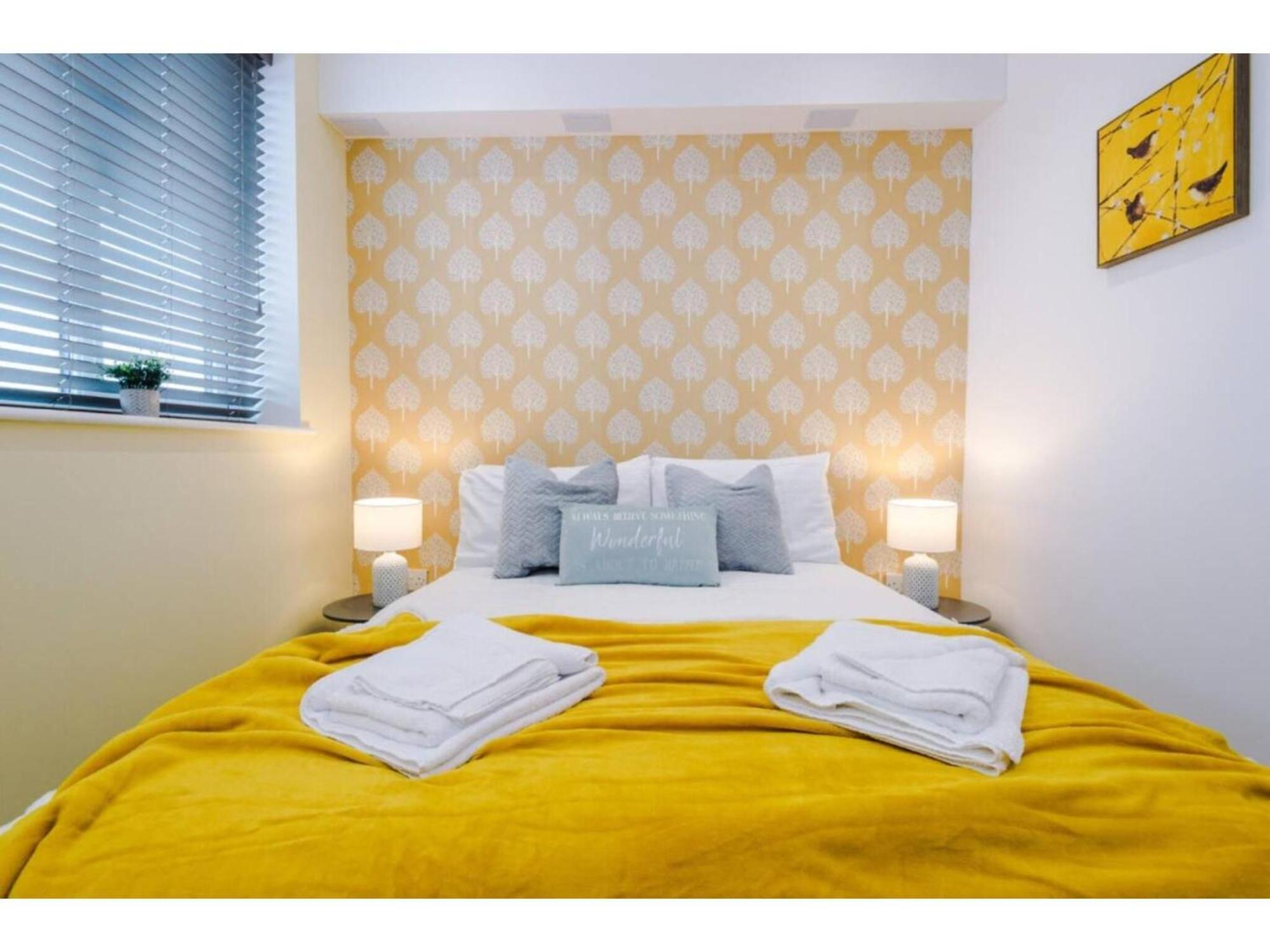 The Ecclesian Deluxe Apartments Near Trafford Centre Eccles Train Station 맨체스터 외부 사진
