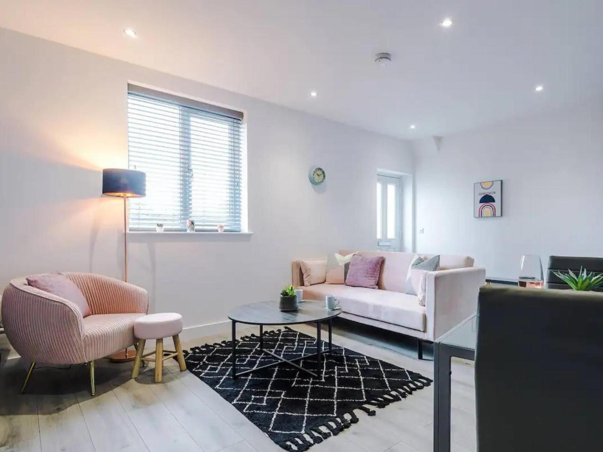 The Ecclesian Deluxe Apartments Near Trafford Centre Eccles Train Station 맨체스터 외부 사진