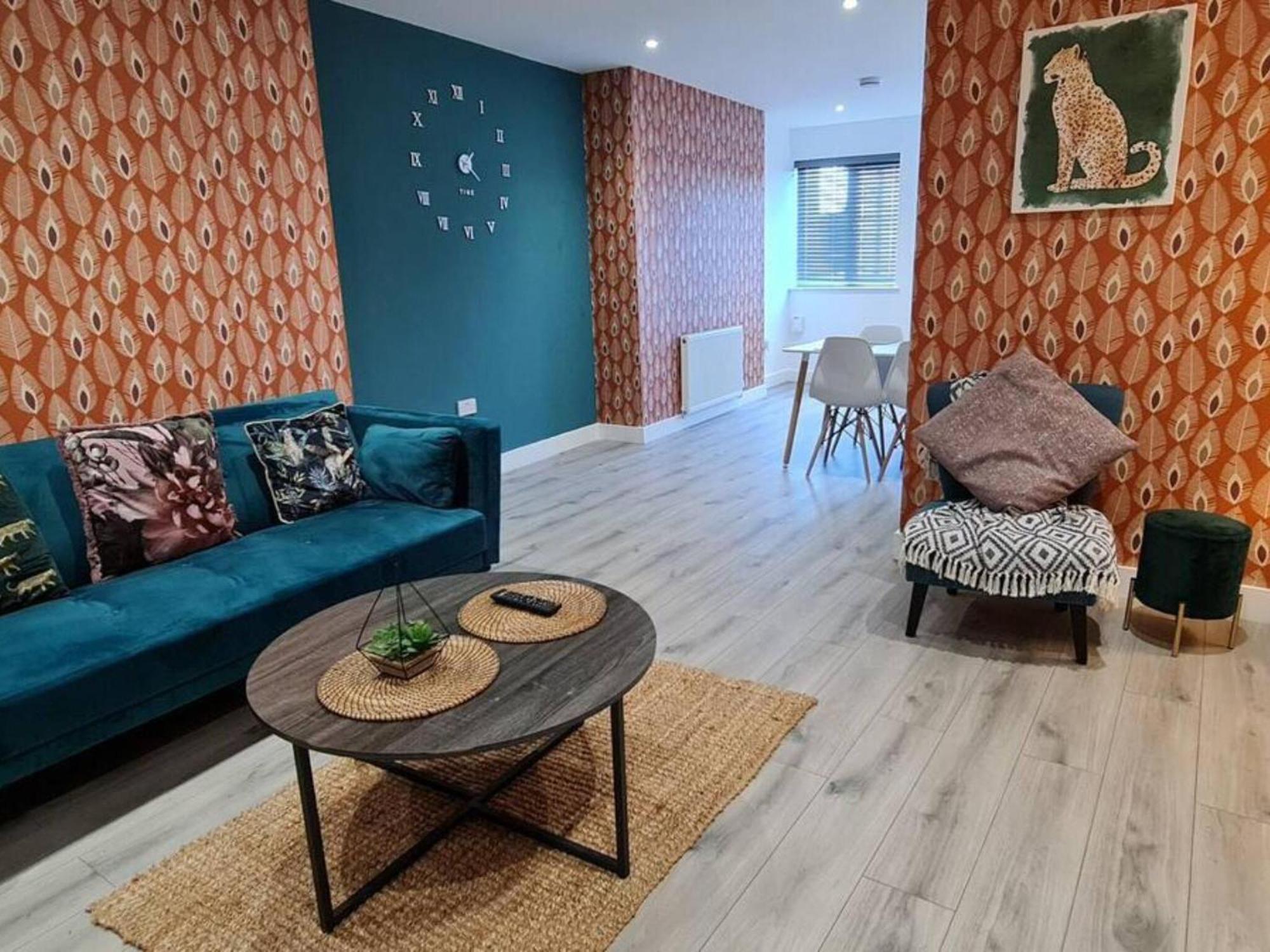 The Ecclesian Deluxe Apartments Near Trafford Centre Eccles Train Station 맨체스터 외부 사진