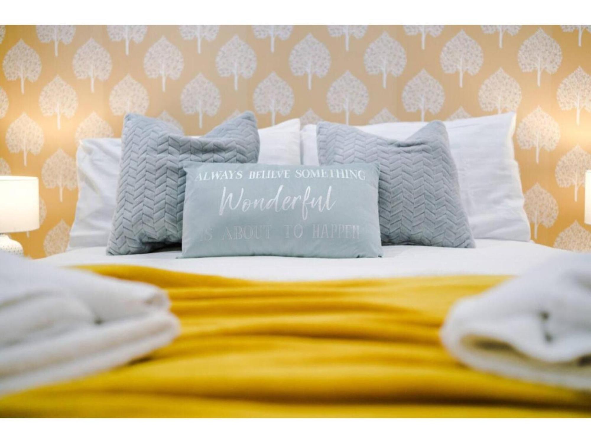 The Ecclesian Deluxe Apartments Near Trafford Centre Eccles Train Station 맨체스터 외부 사진