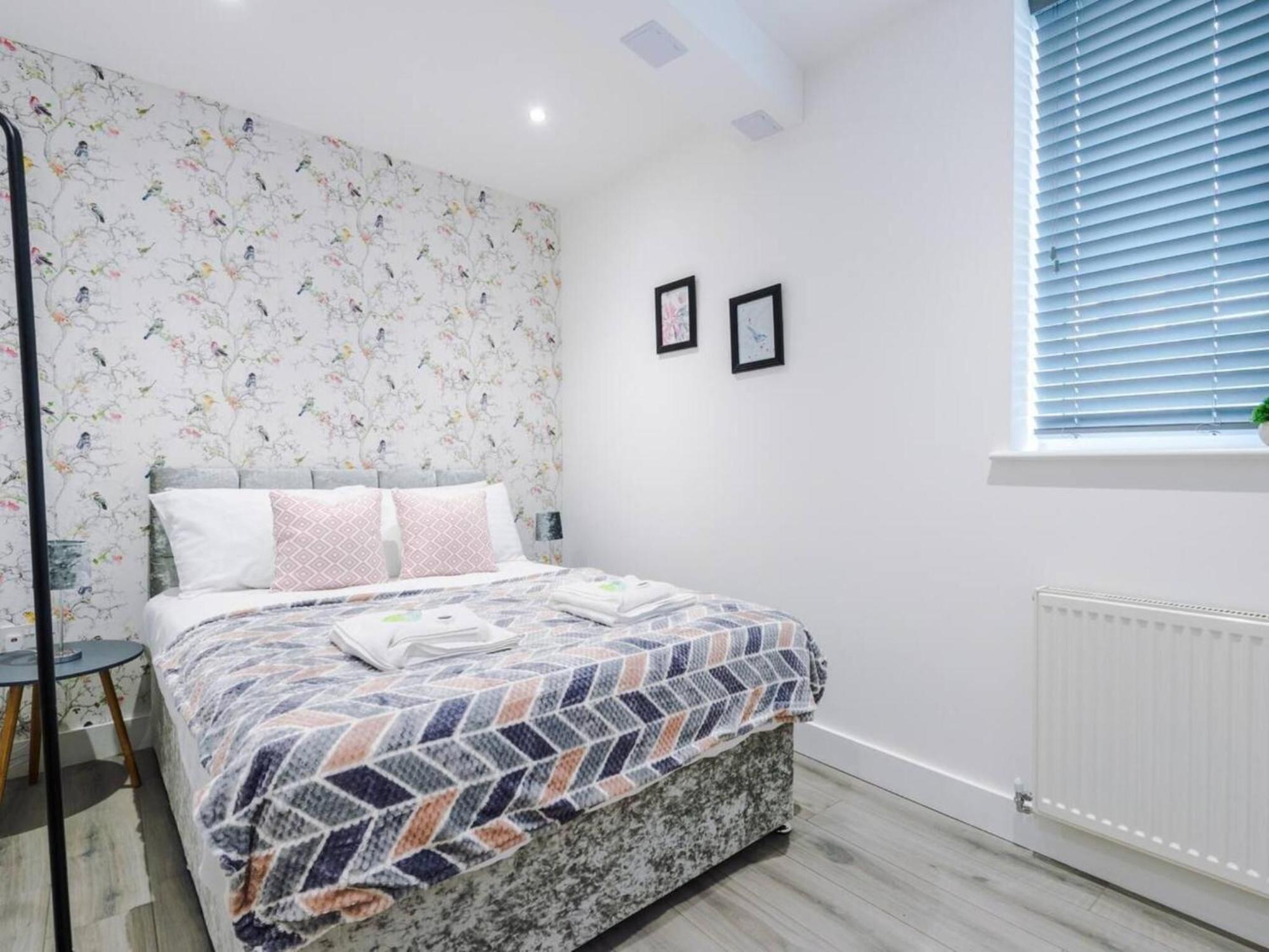 The Ecclesian Deluxe Apartments Near Trafford Centre Eccles Train Station 맨체스터 외부 사진