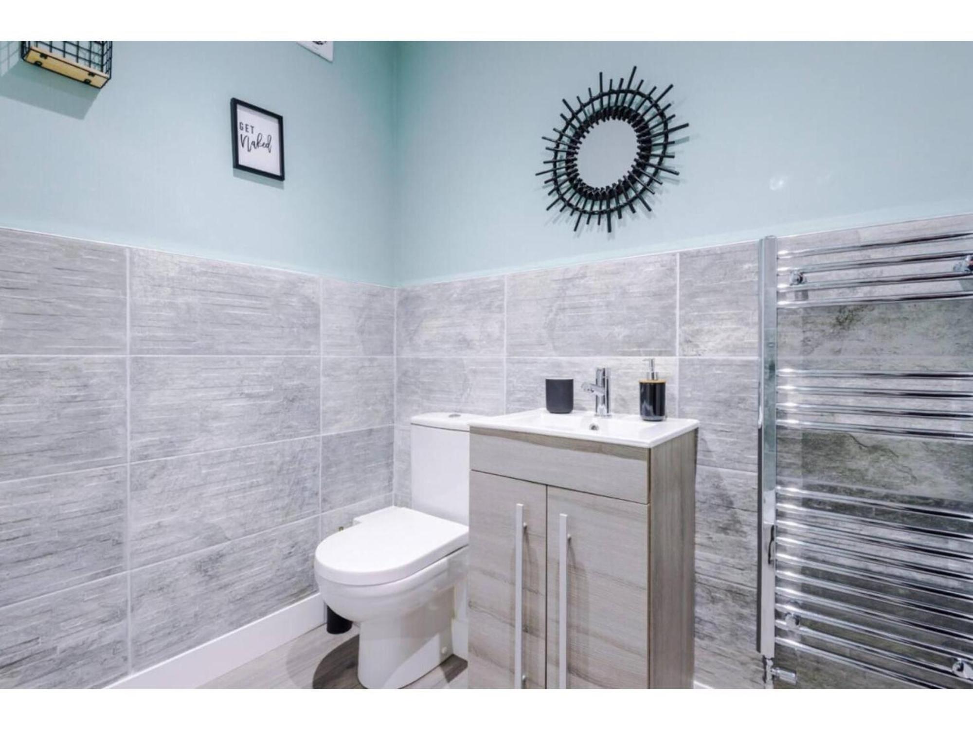 The Ecclesian Deluxe Apartments Near Trafford Centre Eccles Train Station 맨체스터 외부 사진