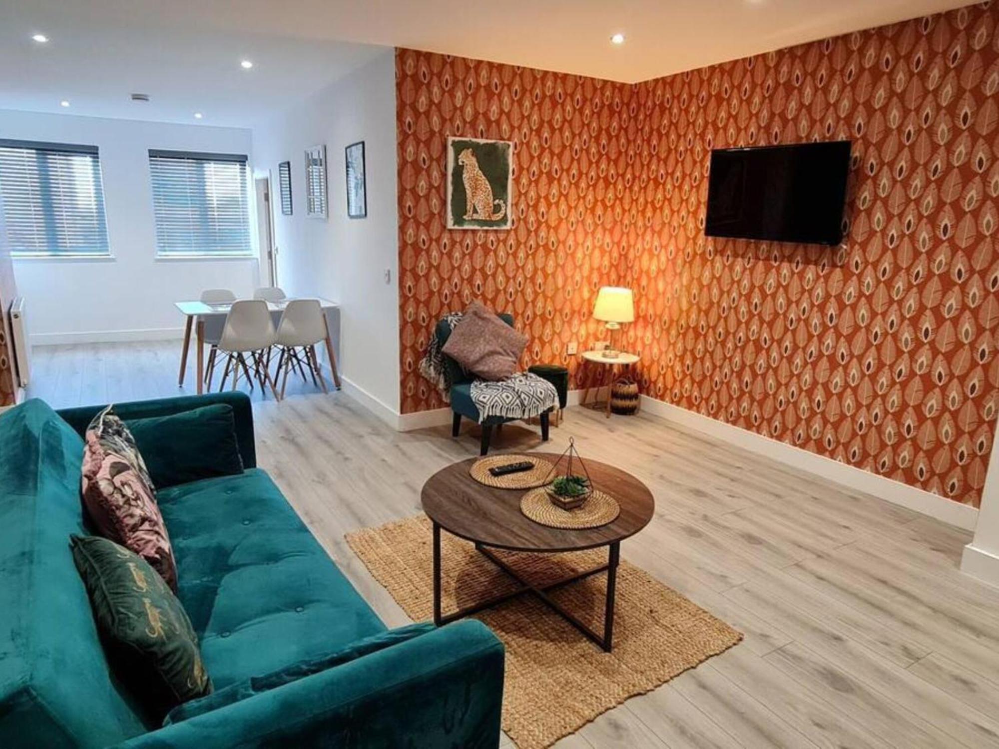The Ecclesian Deluxe Apartments Near Trafford Centre Eccles Train Station 맨체스터 외부 사진