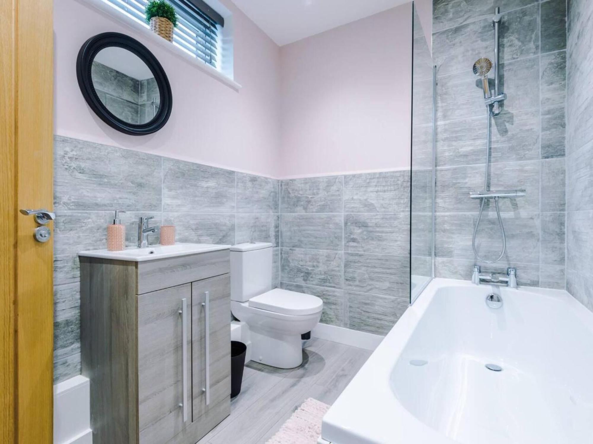 The Ecclesian Deluxe Apartments Near Trafford Centre Eccles Train Station 맨체스터 외부 사진
