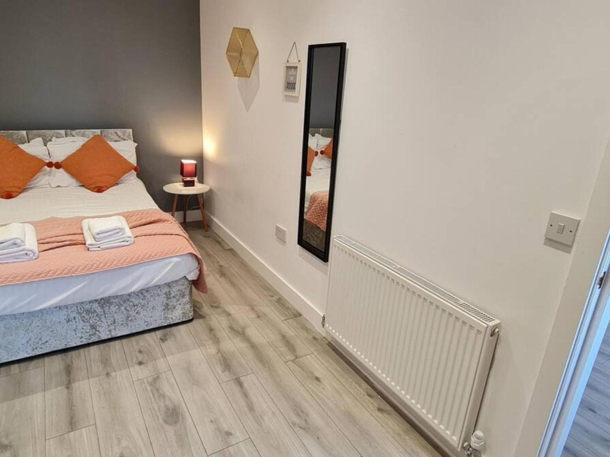 The Ecclesian Deluxe Apartments Near Trafford Centre Eccles Train Station 맨체스터 외부 사진