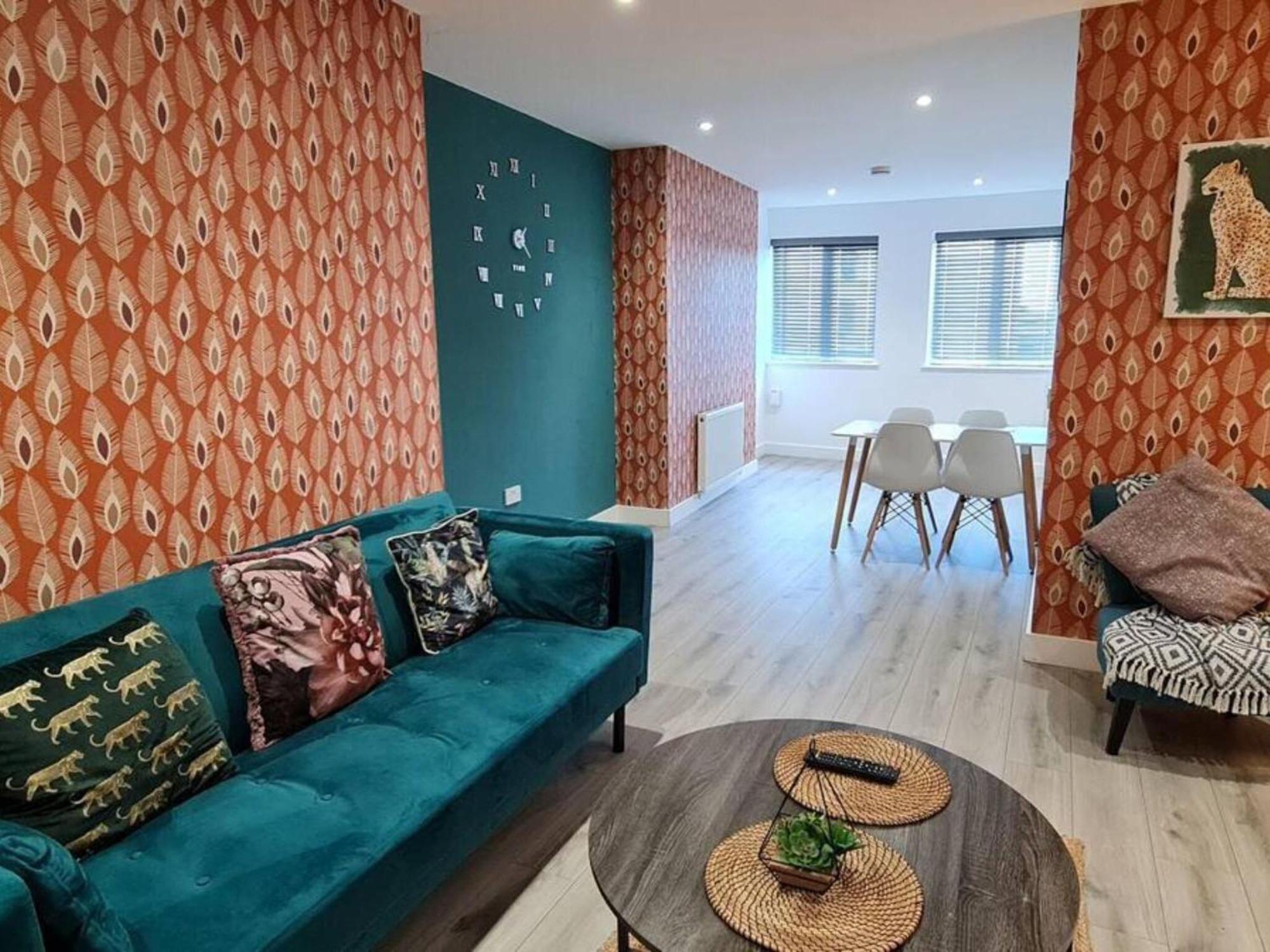 The Ecclesian Deluxe Apartments Near Trafford Centre Eccles Train Station 맨체스터 외부 사진